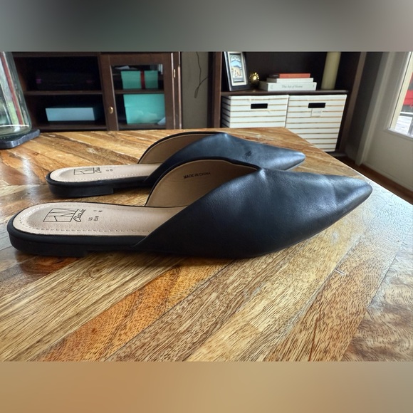 Women's Backless Slip on Slides Loafer Shoes Flats Comfortable Pointed Toe Mules - Picture 3 of 6